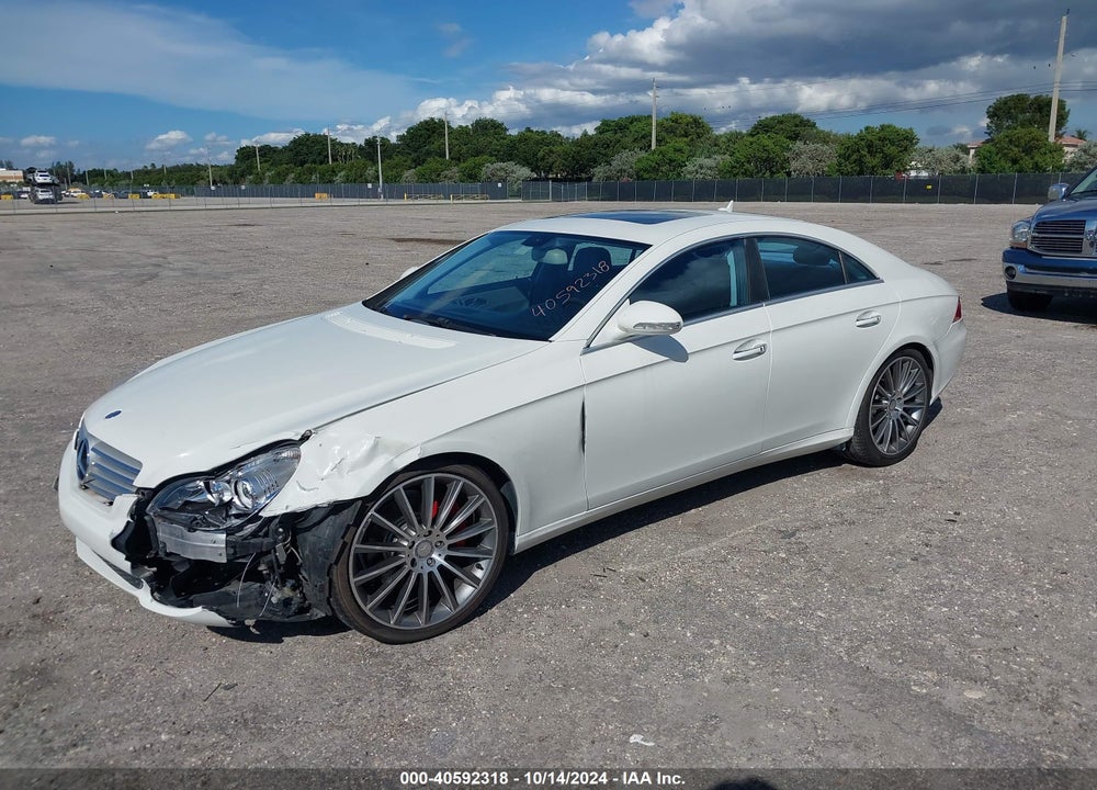 2007 MERCEDES-BENZ CLS 550 VIN: WDDDJ72X77A095183