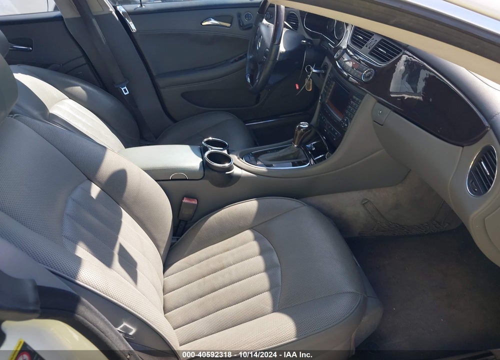 2007 MERCEDES-BENZ CLS 550 VIN: WDDDJ72X77A095183