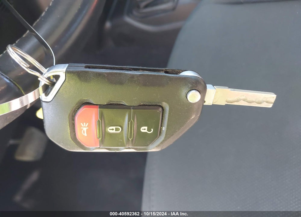 2019 JEEP WRANGLER UNLIMITED SAHARA 4X4 VIN: 1C4HJXENXKW596179