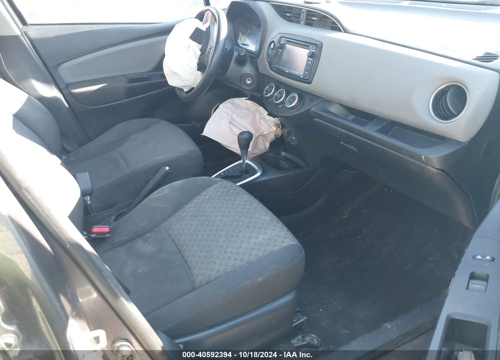 2015 TOYOTA YARIS LE VIN: VNKKTUD32FA030042