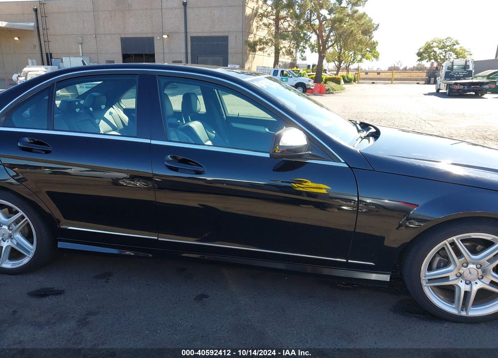 2008 MERCEDES-BENZ C 300 LUXURY/SPORT VIN: WDDGF54X18F104822