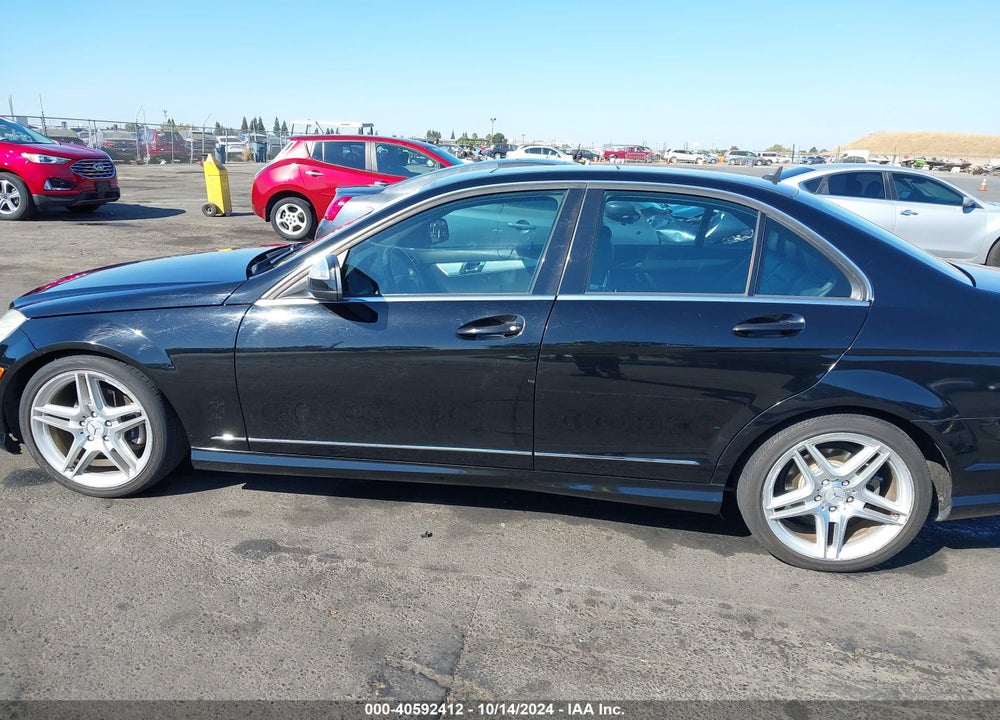 2008 MERCEDES-BENZ C 300 LUXURY/SPORT VIN: WDDGF54X18F104822