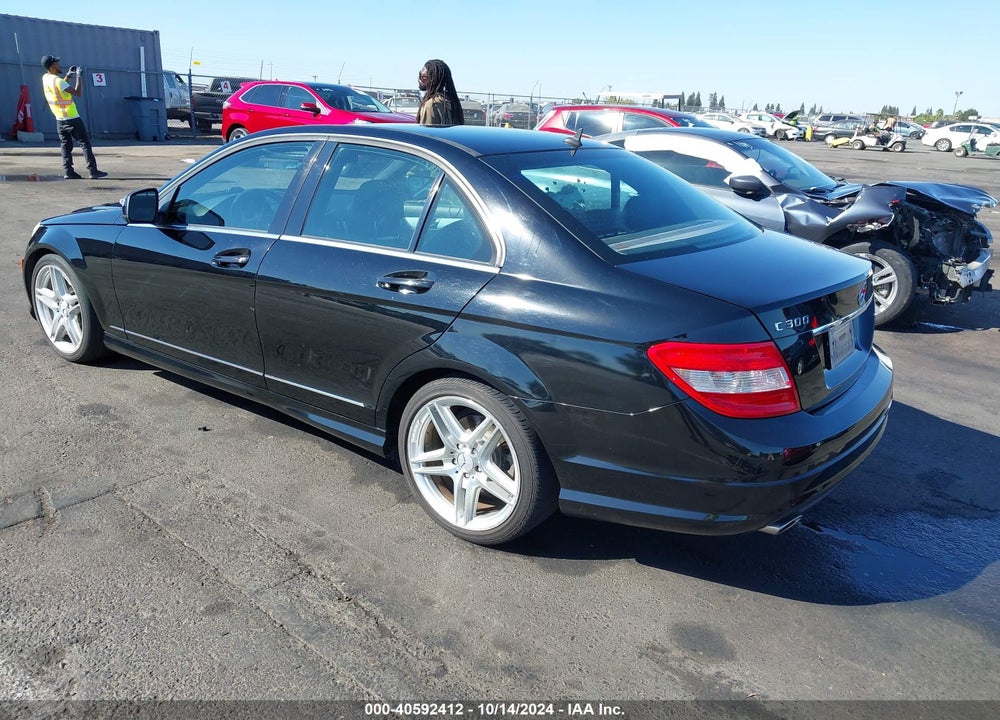2008 MERCEDES-BENZ C 300 LUXURY/SPORT VIN: WDDGF54X18F104822