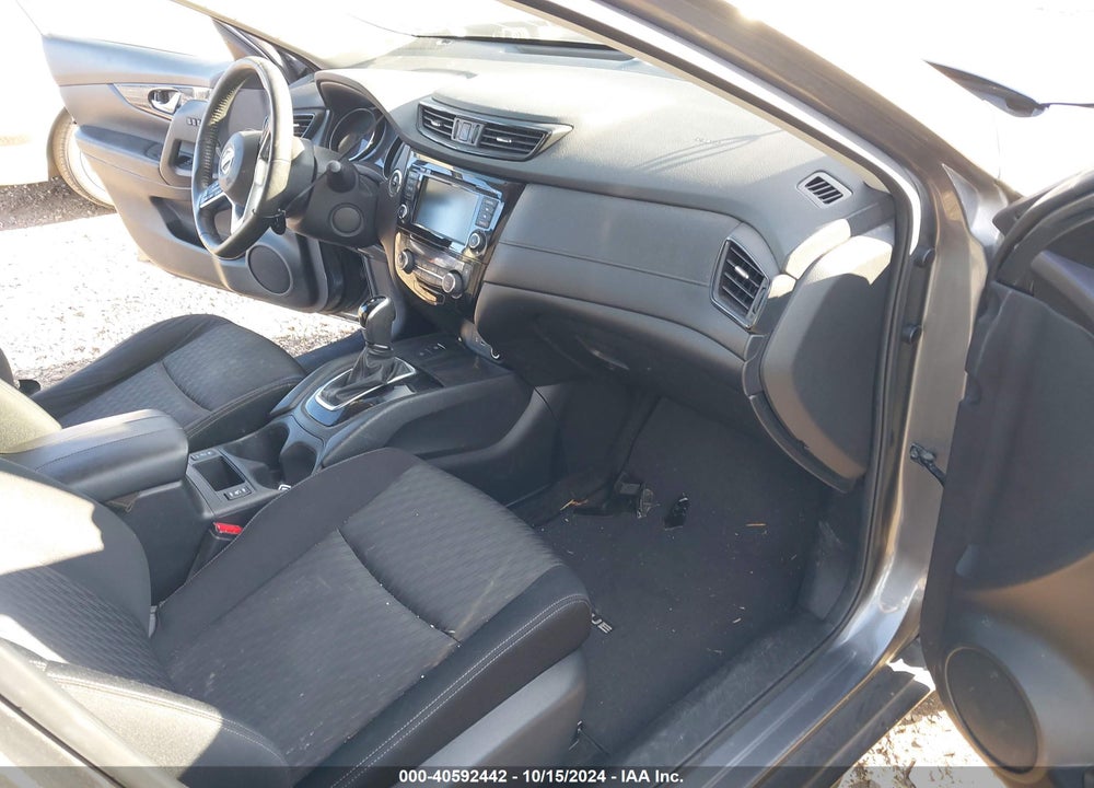 2019 NISSAN ROGUE SV VIN: JN8AT2MV1KW370116