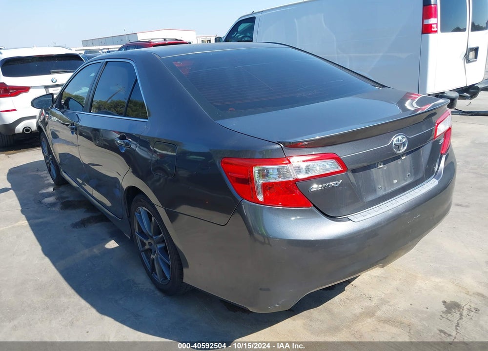 2013 TOYOTA CAMRY SE VIN: 4T1BF1FK3DU224217