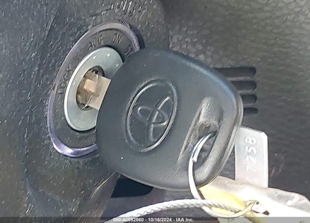 2019 TOYOTA TACOMA SR VIN: 5TFSX5EN6KX065306