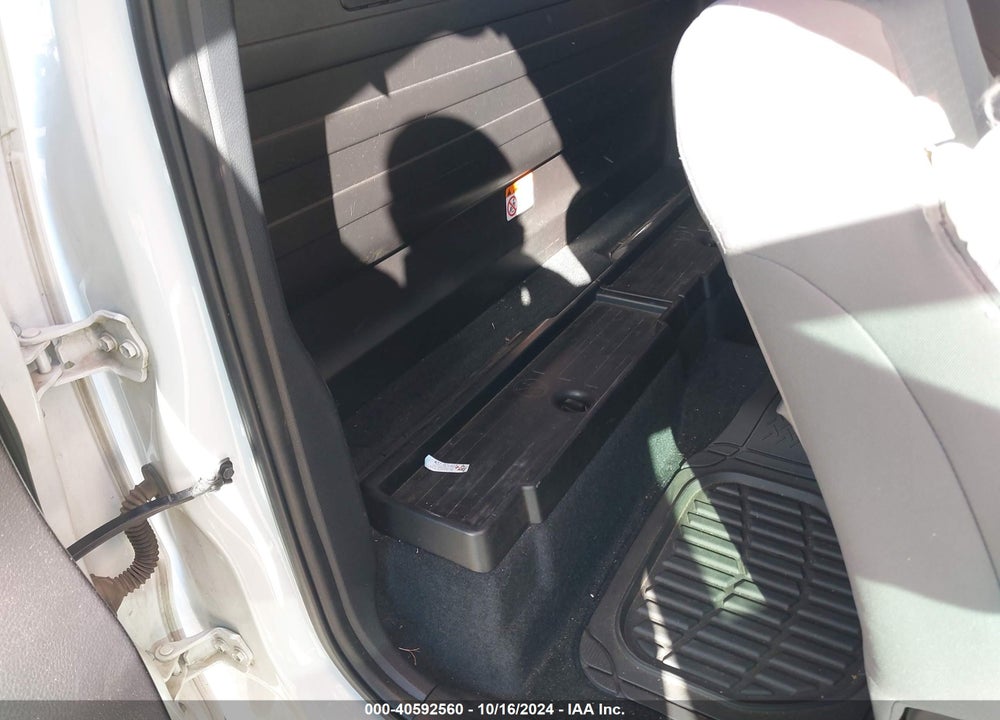 2019 TOYOTA TACOMA SR VIN: 5TFSX5EN6KX065306