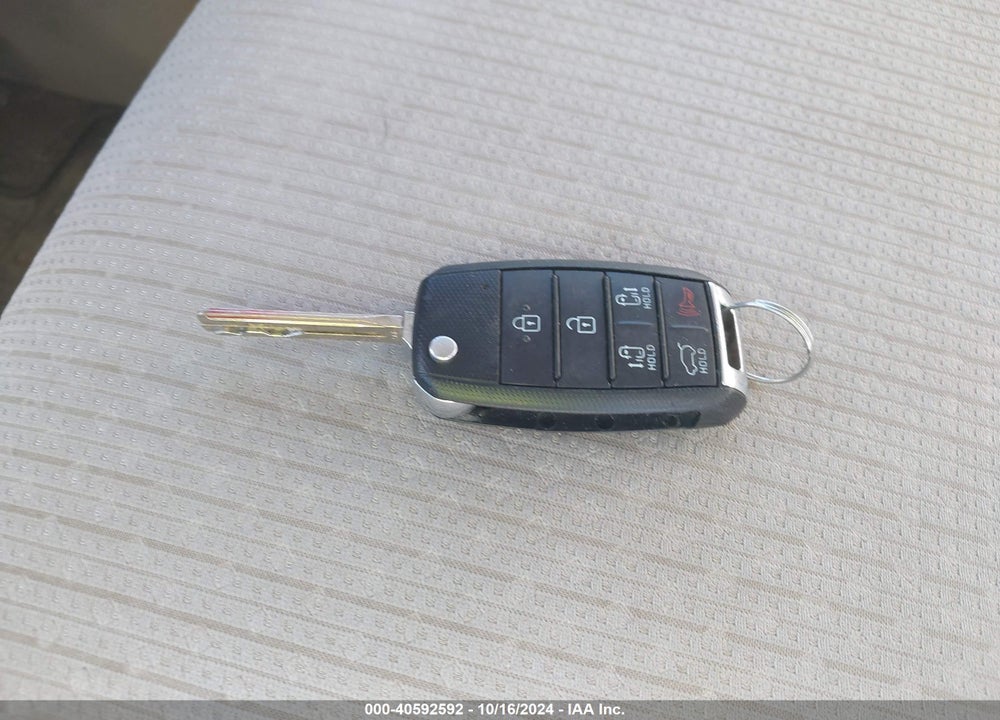 2016 KIA SEDONA LX VIN: KNDMB5C17G6189167