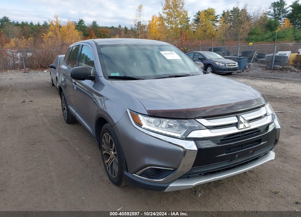 2017 MITSUBISHI OUTLANDER ES VIN: JA4AD2A3XHZ046384