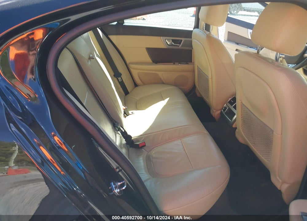 2013 JAGUAR XF V6 SC VIN: SAJWJ0EF3D8S77447