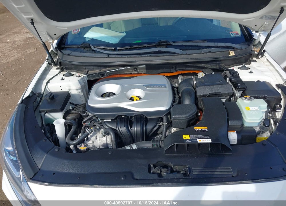 2019 HYUNDAI SONATA HYBRID LIMITED VIN: KMHE34L3XKA092592