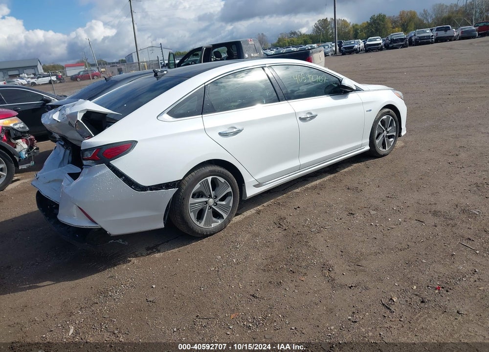 2019 HYUNDAI SONATA HYBRID LIMITED VIN: KMHE34L3XKA092592