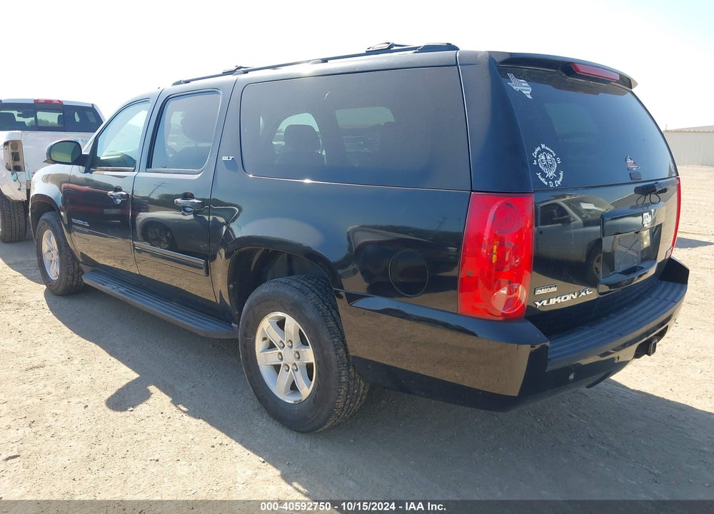2011 GMC YUKON XL 1500 SLT VIN: 1GKS1KE08BR402152