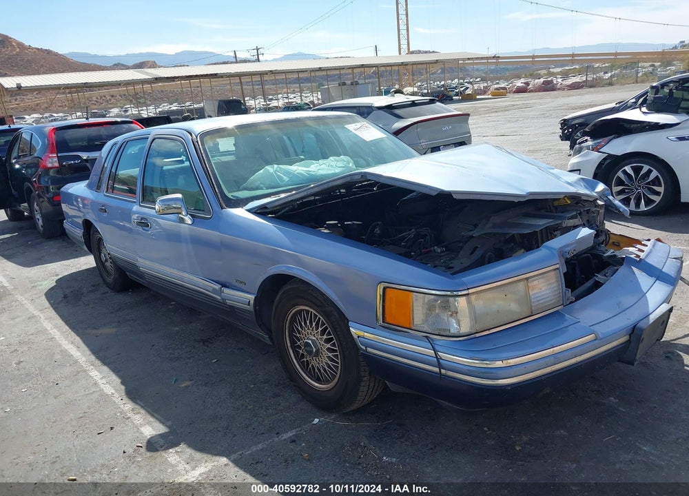 1994 LINCOLN TOWN CAR SIGNATURE/TOURNAMENT VIN: 1LNLM82W3RY652767
