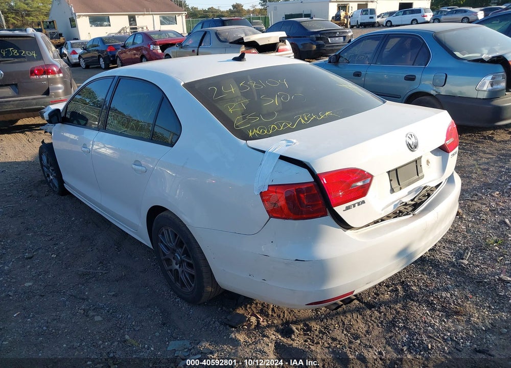 2012 VOLKSWAGEN JETTA 2.5L SE VIN: 3VWDP7AJ8CM404806