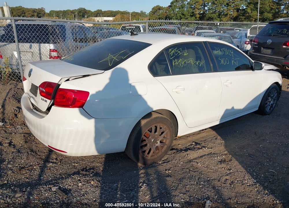 2012 VOLKSWAGEN JETTA 2.5L SE VIN: 3VWDP7AJ8CM404806
