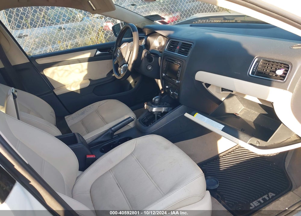 2012 VOLKSWAGEN JETTA 2.5L SE VIN: 3VWDP7AJ8CM404806