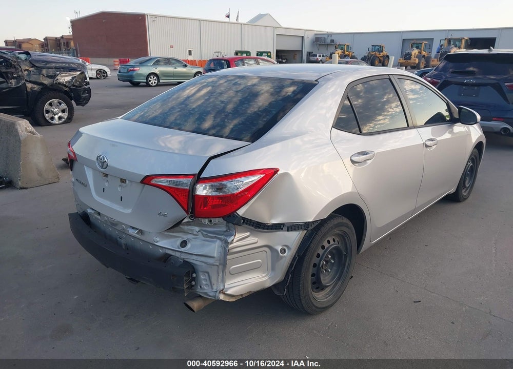 2015 TOYOTA COROLLA LE VIN: 5YFBURHE4FP228521