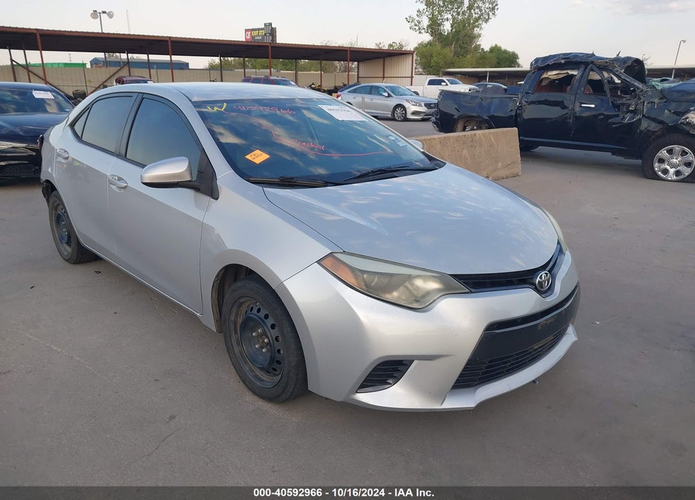 2015 TOYOTA COROLLA LE VIN: 5YFBURHE4FP228521