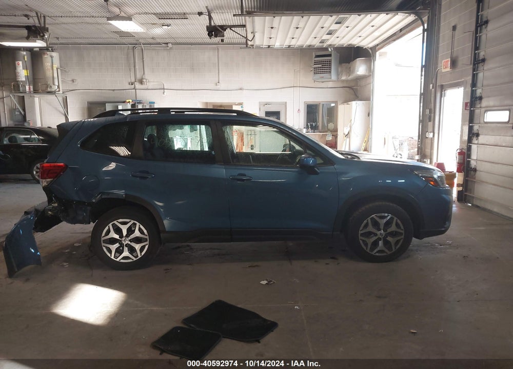 2021 SUBARU FORESTER PREMIUM VIN: JF2SKAJC6MH474609