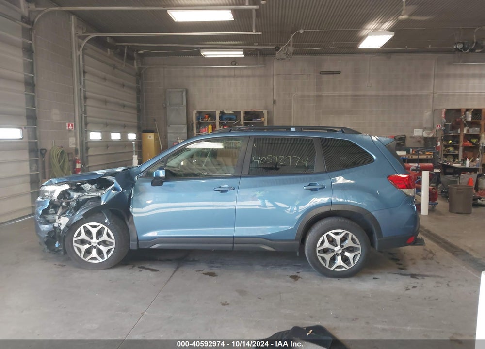 2021 SUBARU FORESTER PREMIUM VIN: JF2SKAJC6MH474609