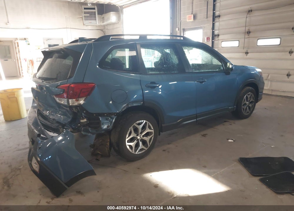 2021 SUBARU FORESTER PREMIUM VIN: JF2SKAJC6MH474609