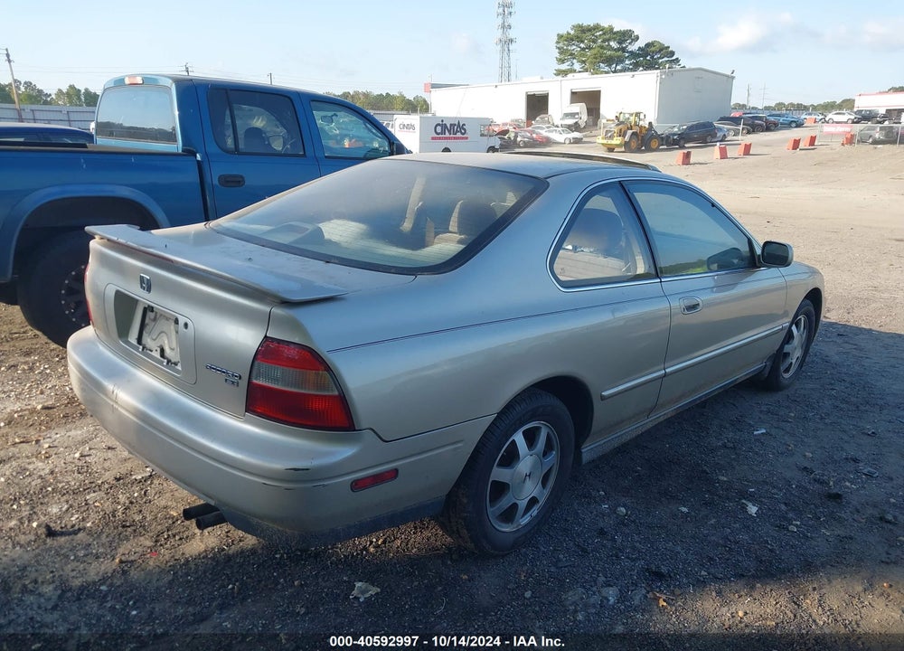 1995 HONDA ACCORD EX VIN: 1HGCD7250SA015082