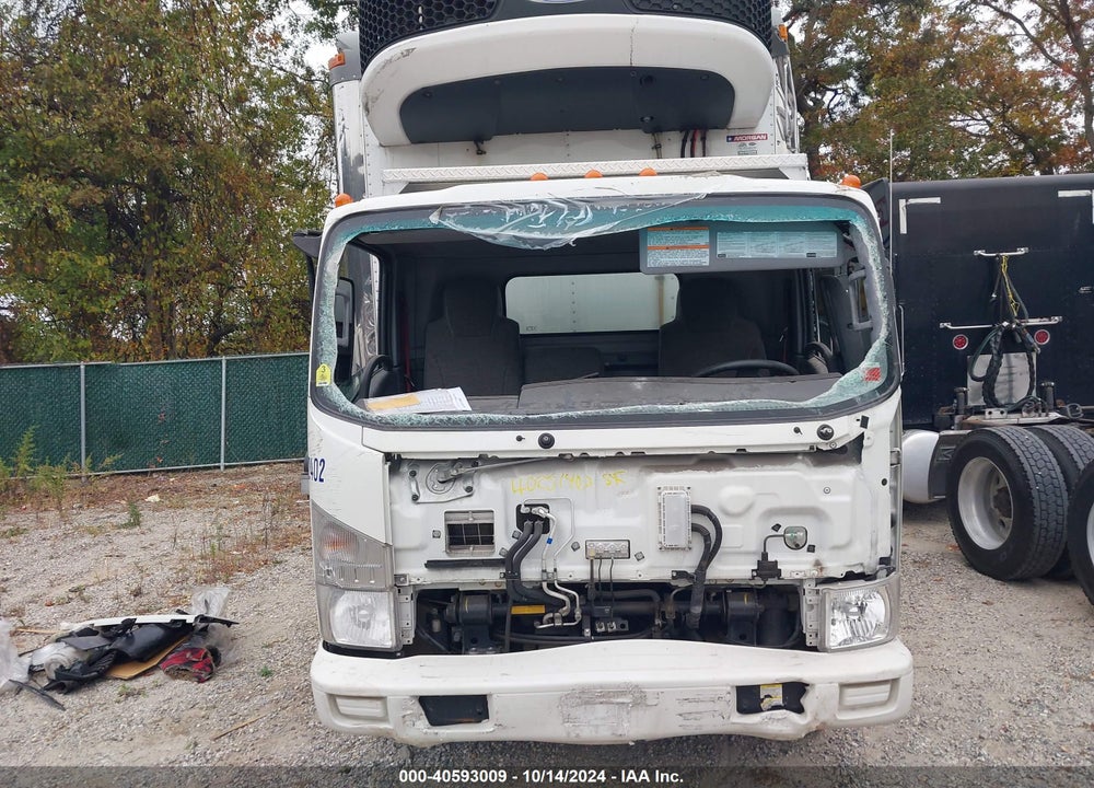 2022 ISUZU NRR VIN: JALE5W164N7300666
