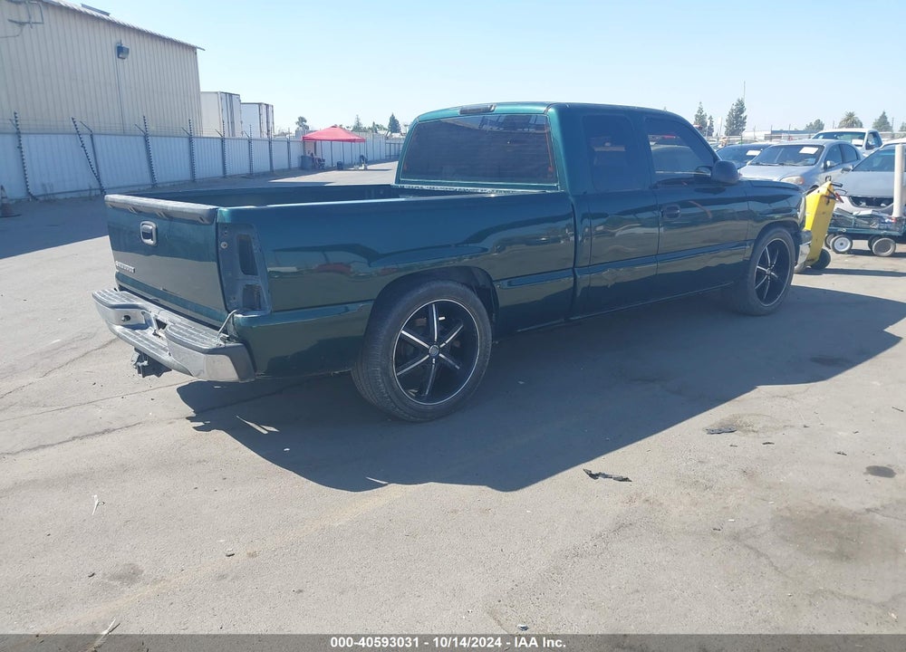 2004 CHEVROLET SILVERADO 1500 LS VIN: 2GCEC19T341186305