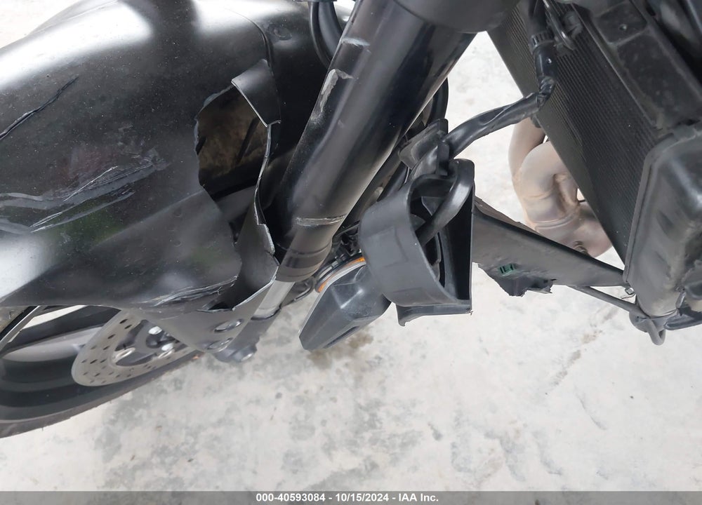 2022 YAMAHA MT09 VIN: JYARN71E2NA002969