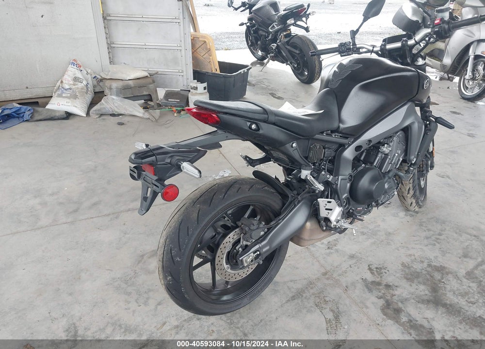 2022 YAMAHA MT09 VIN: JYARN71E2NA002969