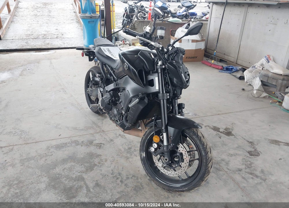 2022 YAMAHA MT09 VIN: JYARN71E2NA002969