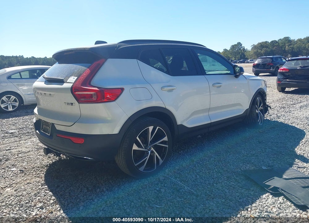 2020 VOLVO XC40 T5 R-DESIGN VIN: YV4162UM3L2242489