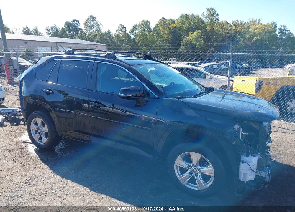 2021 TOYOTA RAV4 XLE VIN: 2T3P1RFV7MC248803