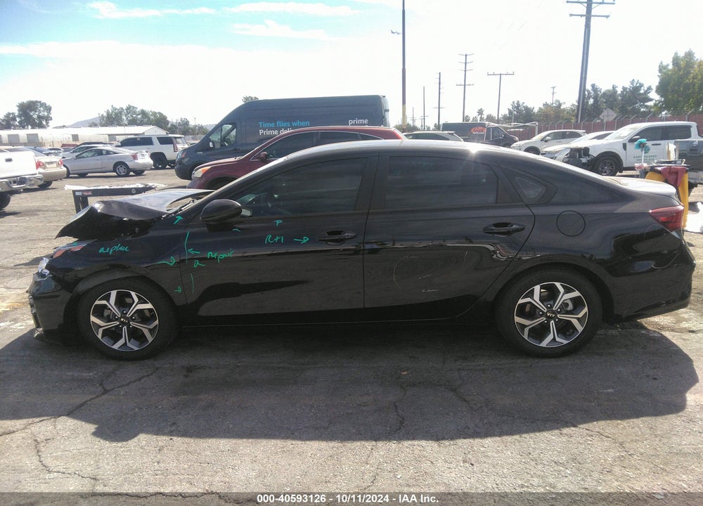 2021 KIA FORTE LXS VIN: 3KPF24AD7ME330485