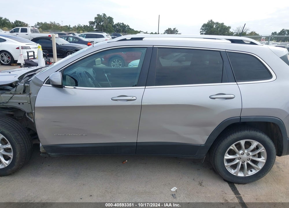 2019 JEEP CHEROKEE LATITUDE FWD VIN: 1C4PJLCB5KD312367