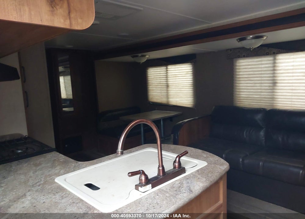 2017 GULFSTREAM AMERI - LITE M-279BH VIN: 1NL1GTM23H1125037