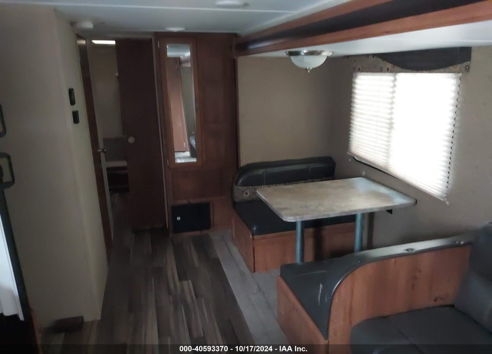 2017 GULFSTREAM AMERI - LITE M-279BH VIN: 1NL1GTM23H1125037