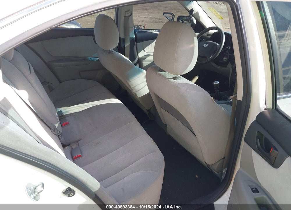 2009 KIA OPTIMA VIN: KNAGE228X95298777