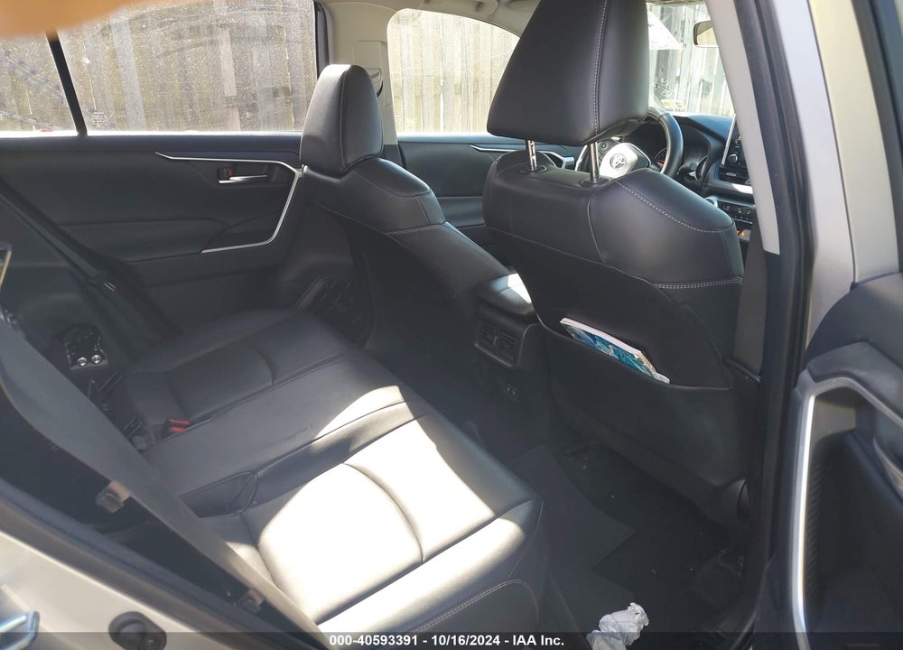 2019 TOYOTA RAV4 XLE PREMIUM VIN: JTMA1RFV3KD510282