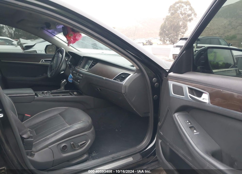 2016 HYUNDAI GENESIS 3.8 VIN: KMHGN4JE1GU140462