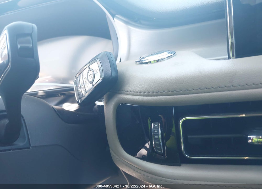 2020 LINCOLN AVIATOR STANDARD VIN: 5LM5J6XC8LGL24954