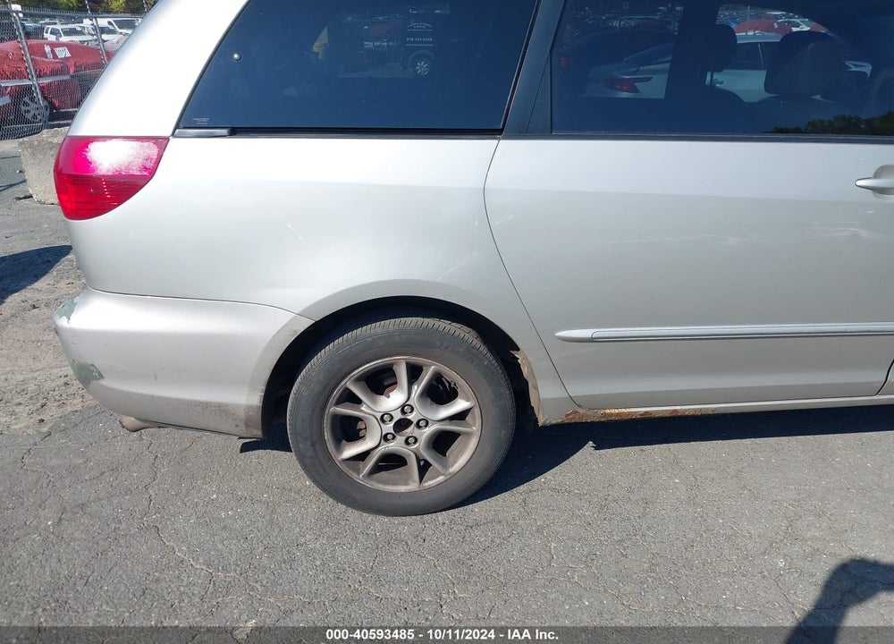 2005 TOYOTA SIENNA XLE LIMITED VIN: 5TDBA22C75S054148