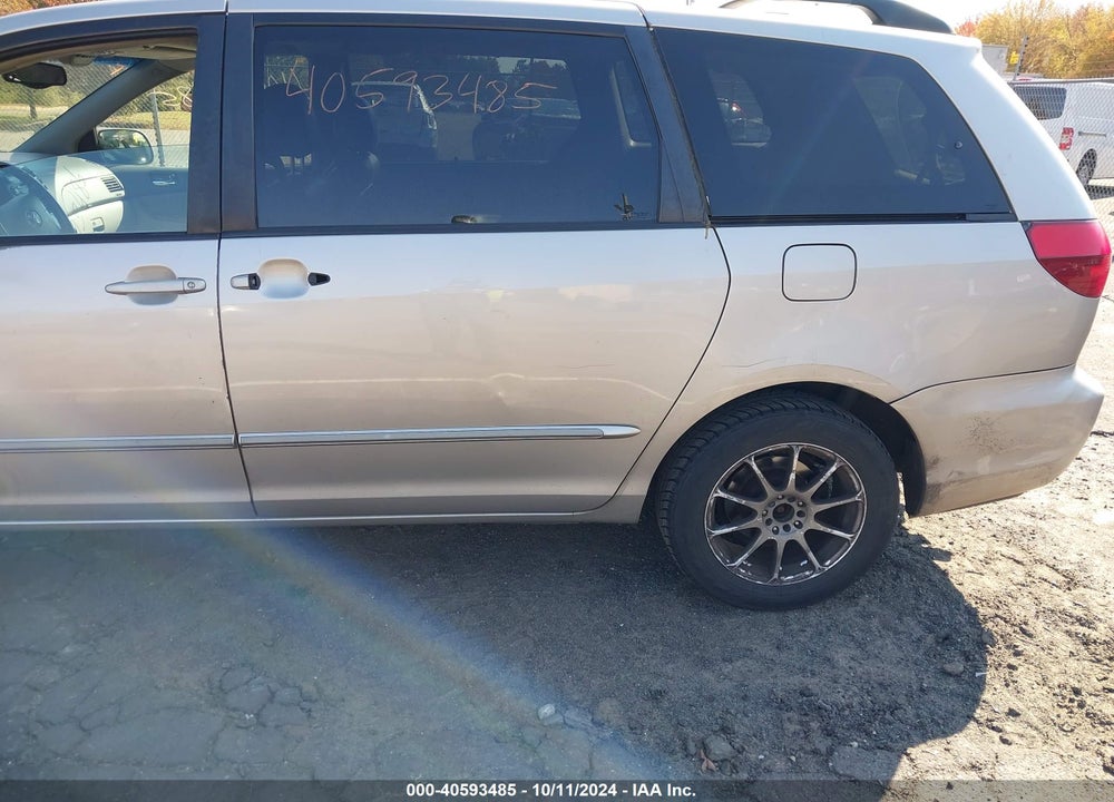 2005 TOYOTA SIENNA XLE LIMITED VIN: 5TDBA22C75S054148