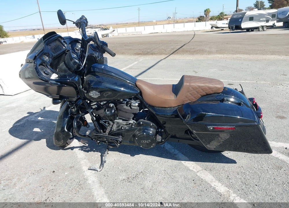 2022 HARLEY-DAVIDSON FLTRXS VIN: 1HD1KTP25NB658950