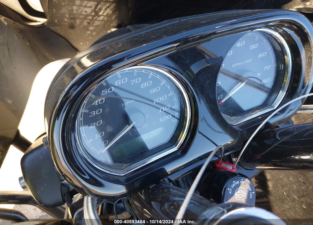 2022 HARLEY-DAVIDSON FLTRXS VIN: 1HD1KTP25NB658950