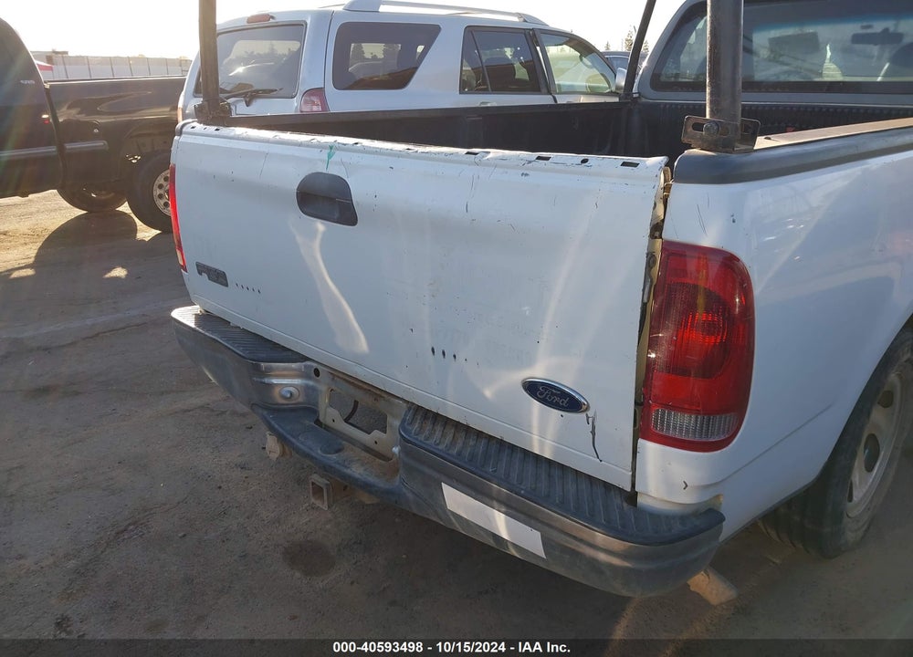1998 FORD F-150 STANDARD/XL/XLT VIN: 1FTZF172XWNA60057