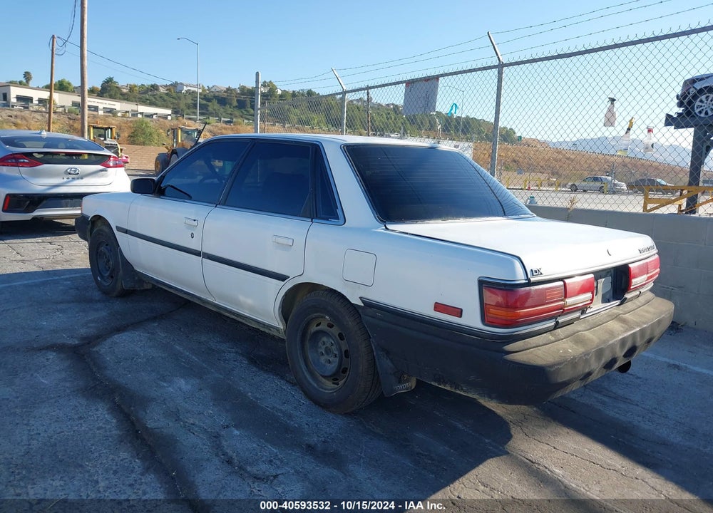 1990 TOYOTA CAMRY DLX VIN: JT2SV21E0L0337622