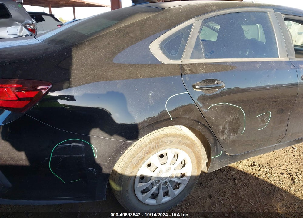 2019 KIA FORTE FE VIN: 3KPF24AD4KE010070