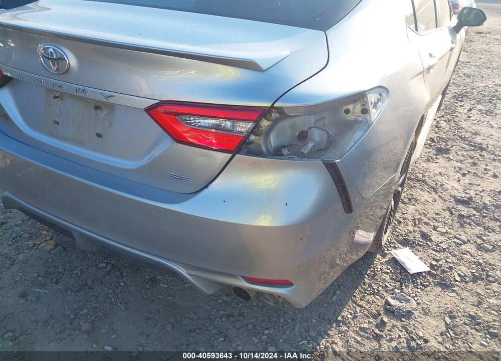 2018 TOYOTA CAMRY SE VIN: 4T1B11HK5JU028254